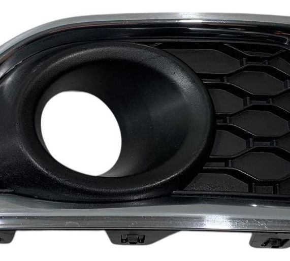 Moldura Farol Milha Direito Renault Sandero 2015 C/detalhe