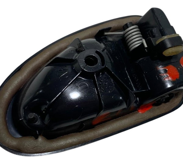 Maçaneta Interna Esquerda Renault Clio 2005 C/detalhe