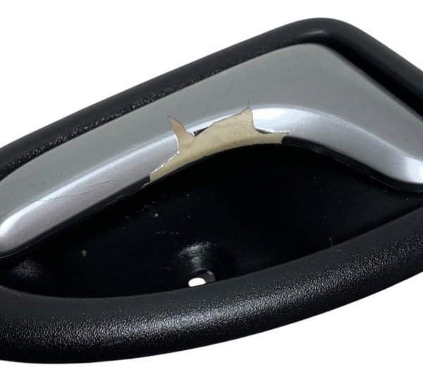 Maçaneta Interna Esquerda Renault Clio 2005 C/detalhe