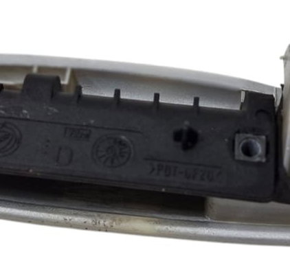 Maçaneta Externa Traseira Direita Fiat Palio 96-03 - Detalhe