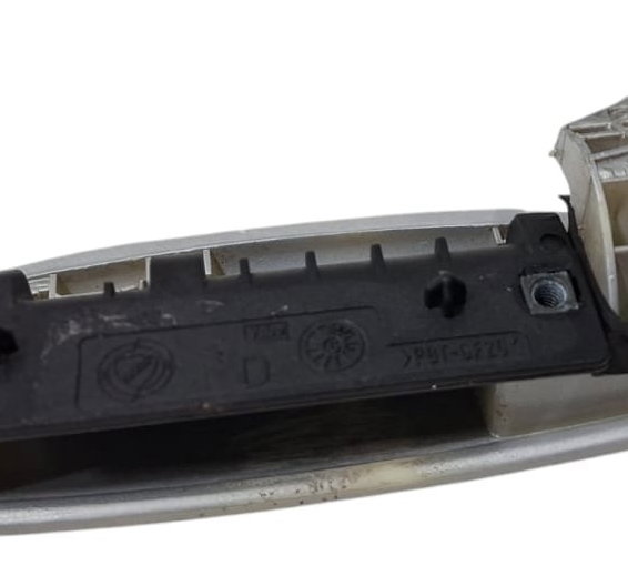 Maçaneta Externa Traseira Direita Fiat Palio 96-03 - Detalhe