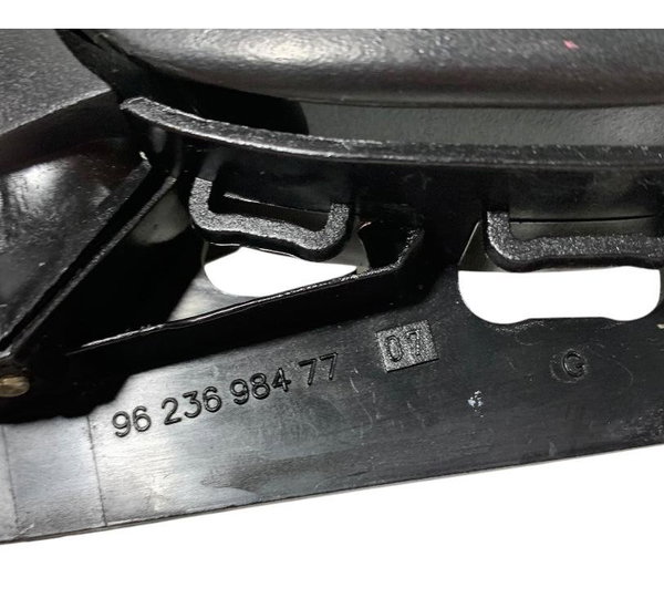 Maçaneta Int. Esquerda Peugeot 206 2006