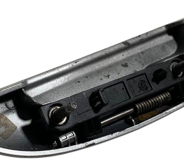 Maçaneta Externa Dianteira Esquerda Chevrolet Onix 2016