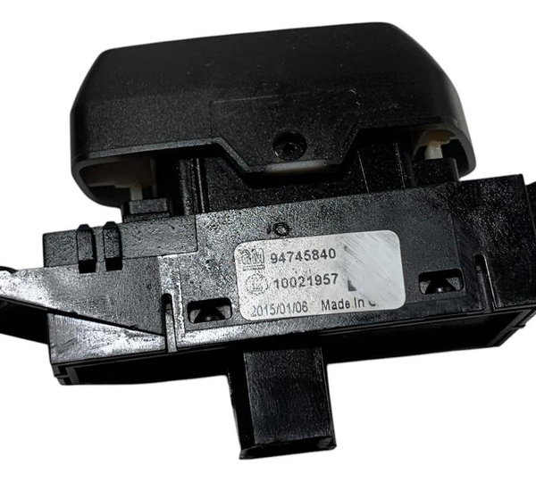 Botão Interruptor Trava Destrava Porta Chevrolet Cobalt 2015