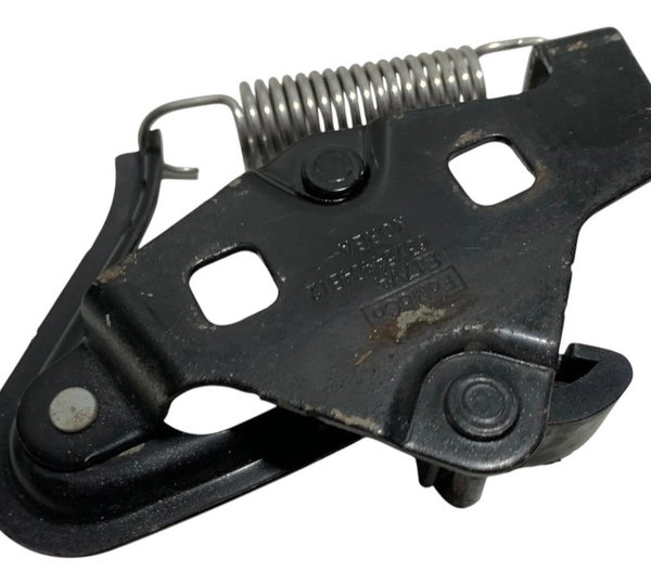 Batente Trava Porta Malas Ford Focus Sedan 2.0 2009
