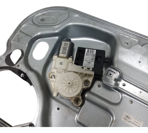 Maquina De Vidro Dianteira Dir Ford Focus 2009 A 2013