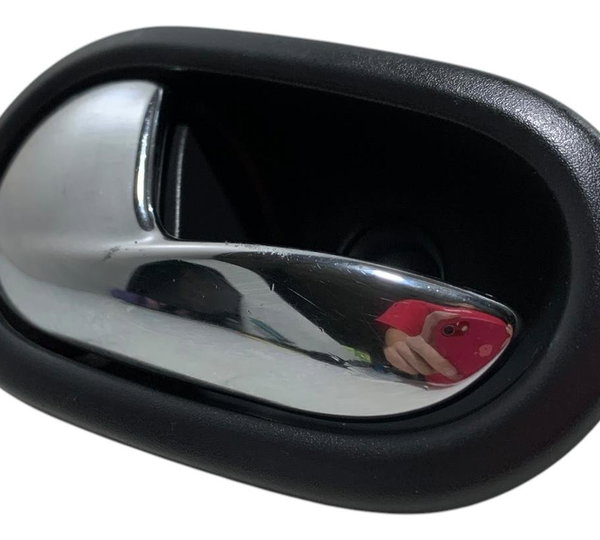 Maçaneta Interna Dianteira Esquerda Renault Sandero 1.6 2015
