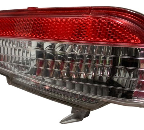 Refletor Olho Gato Traseiro Esquerdo Fiat Punto 1.8 2015