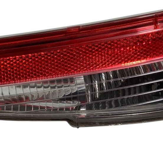 Refletor Olho Gato Traseiro Esquerdo Fiat Punto 1.8 2015