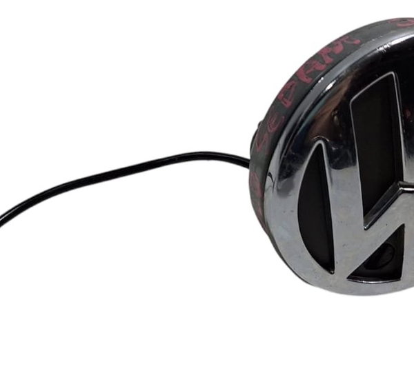 Emblema Fechadura Tampa Traseira Vw Polo 2011