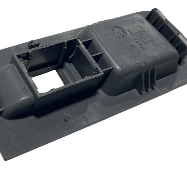 Moldura Botao Vidro Diant Direito Fiat Palio Attractive 2014