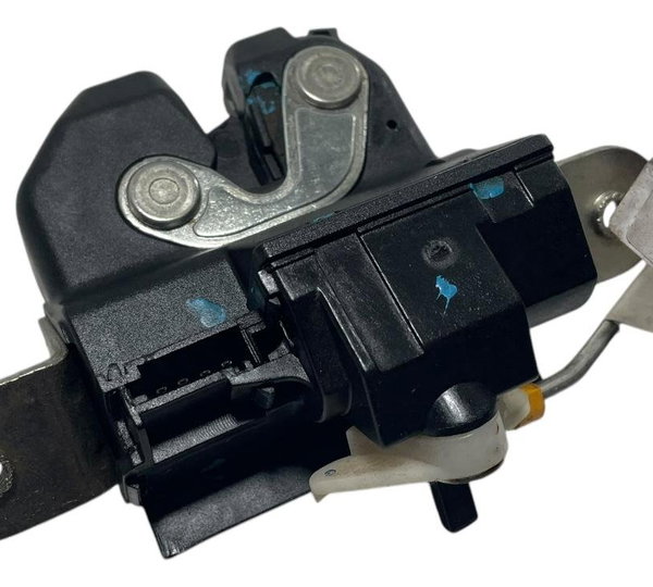 Fechadura Tampa Traseira Fiat Palio Attractive 2014