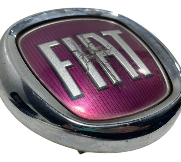 Botão Emblema Abertura Tampa Tras Fiat Palio Attract 2014