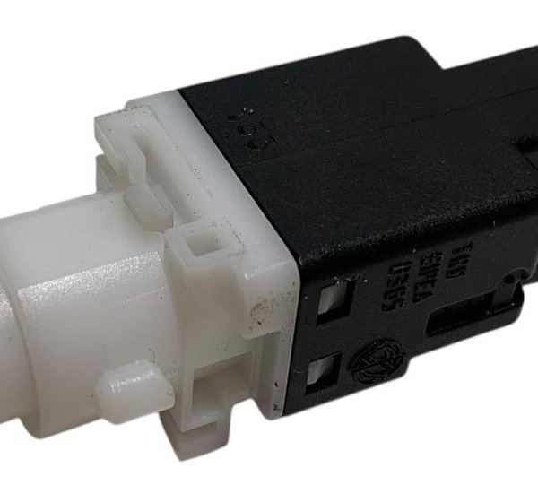 Sensor Interruptor Pedal Fiat Palio Attract 1.0 2014