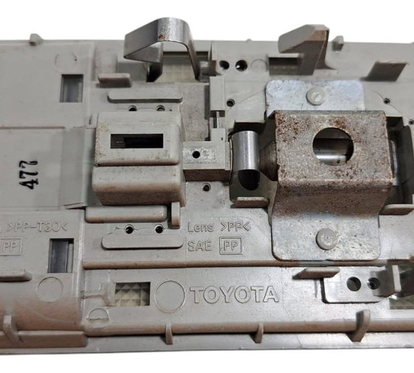 Luz De Teto Toyota Corolla 2003