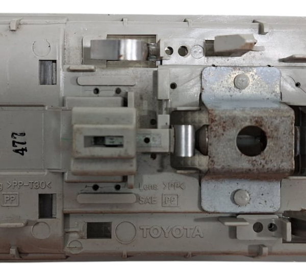Luz De Teto Toyota Corolla 2003