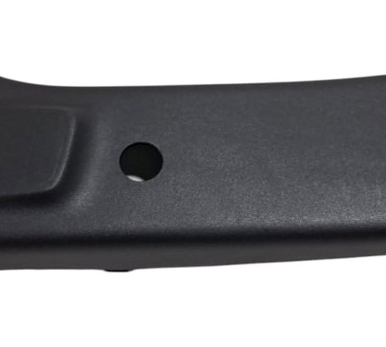 Acabamento Esquerdo Coluna Central Renault Duster 2021-22