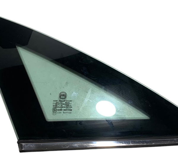 Vigia Fixo Traseiro Esquerdo Fiat Linea 2012