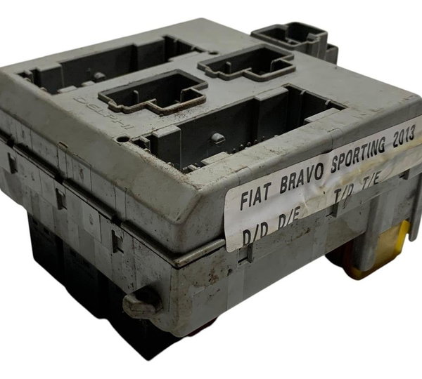 Caixa Fusiveis Fiat Bravo Sporting 1.8 2013
