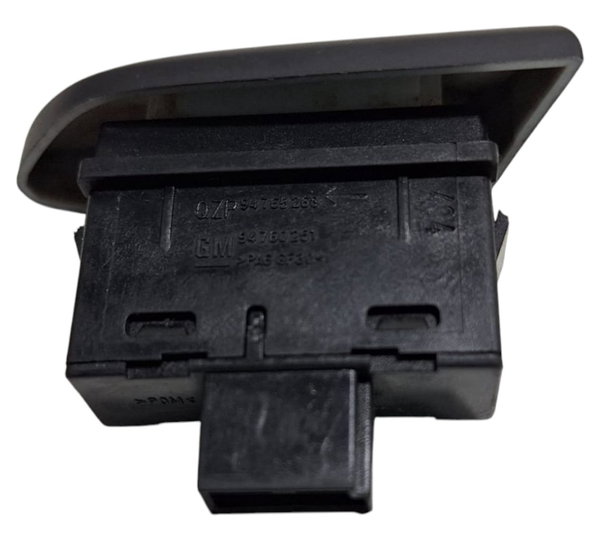 Botão Abertura Porta Malas Gm Onix 2013-19