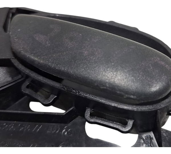 Maçaneta Interna Esquerda Peugeot 206 2007 - Detalhe
