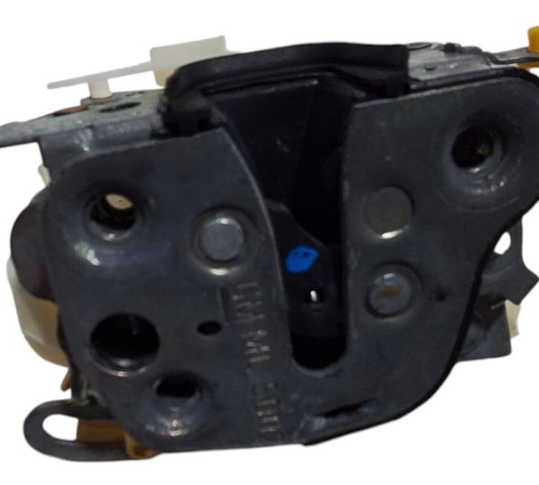 Fechadura Dianteira Direita Gm Corsa 1998