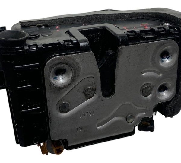 Fechadura Porta Dianteira Direita Chevrolet Onix Spin 2015