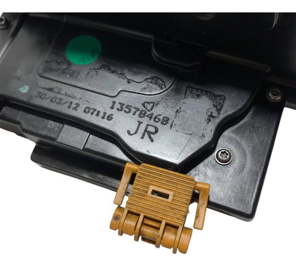 Fechadura Porta Traseira Direita Chevrolet Spin Cobalt 2014