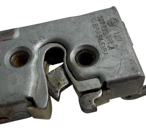 Fechadura Porta Traseira Esquerda Volkswagen Santana 98/06