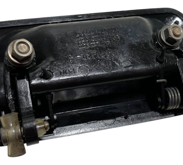 Maçaneta Externa Dianteira Direita Mitsubishi L200 1996/2002