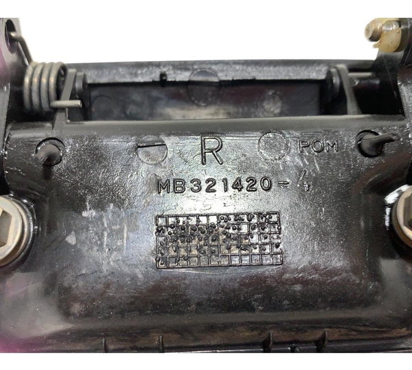 Maçaneta Externa Dianteira Direita Mitsubishi L200 1996/2002