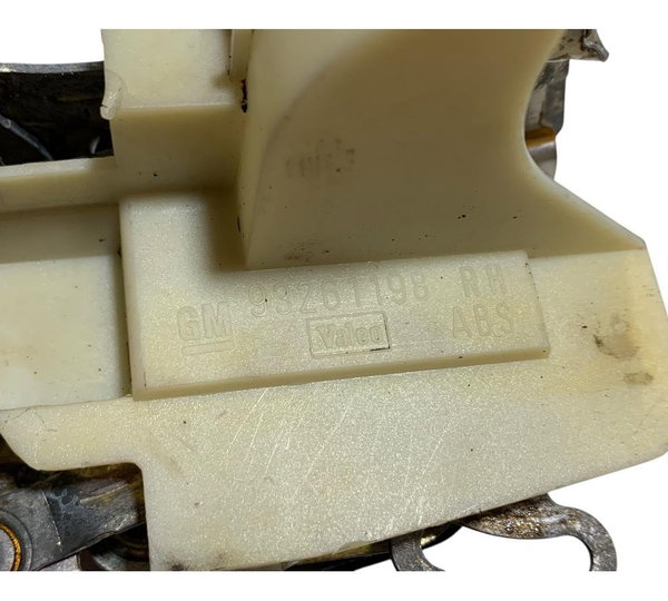 Fechadura Porta Direita Chevrolet Celta 2 Portas 2001/2006