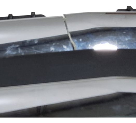 Grade Superior Cromada Gm Onix Prisma 2013 - Detalhe
