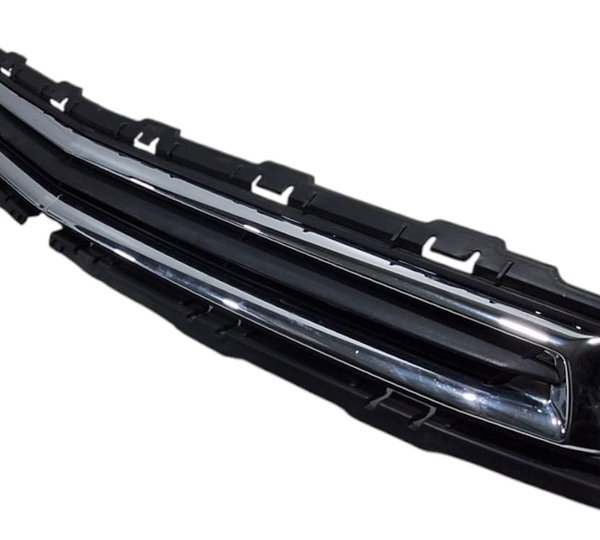 Grade Superior Cromada Gm Onix Prisma 2013 - Detalhe