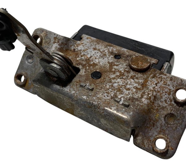 Fechadura Tampa Traseira Chevrolet Corsa 2000