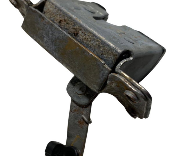 Fechadura Tampa Traseira Chevrolet Corsa 2000