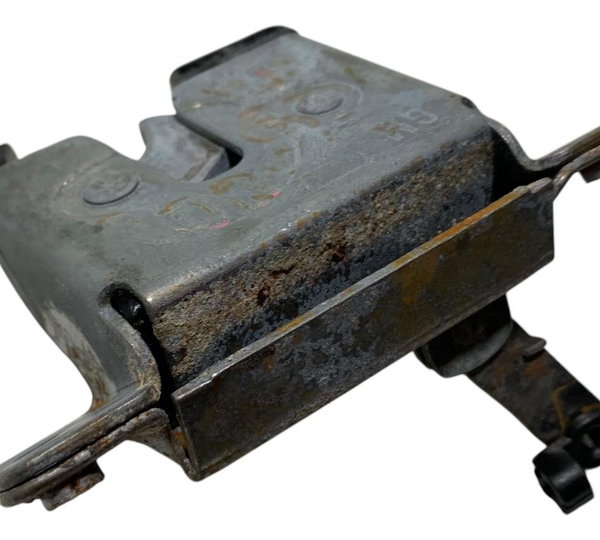 Fechadura Tampa Traseira Chevrolet Corsa 2000