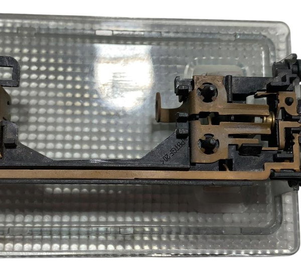 Luz Teto Cortesia Chevrolet Onix Prisma Cobalt Spin 8463300