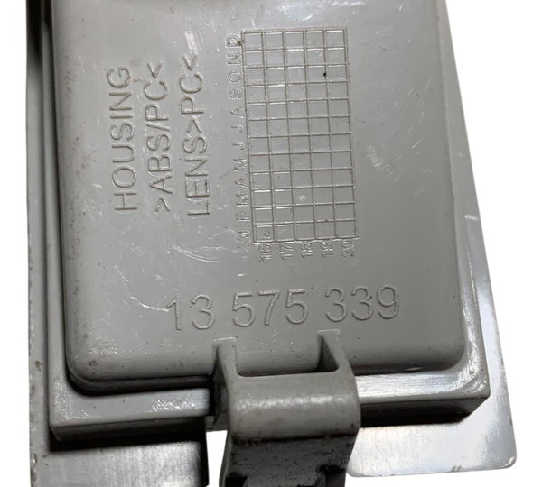 Lanterna Luz Placa Chevrolet Prisma Onix 2013/2019