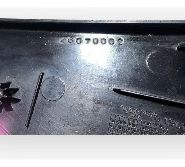 Moldura Externa Porta Traseira Esquerda Fiat Palio 2006
