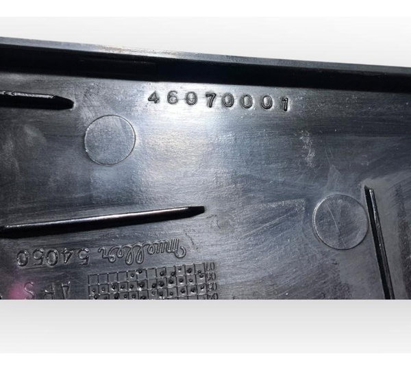 Moldura Externa Porta Traseira Direita Fiat Palio 2006