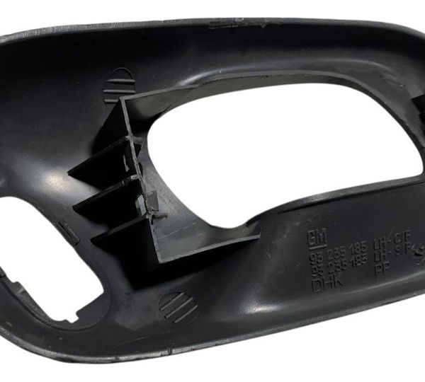 Moldura Macaneta Interna Traseira Esquerda Corsa 2010