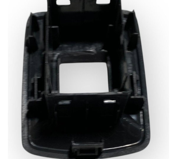 Moldura Botão Vidro Dianteiro Direito Renault Sandero 2018
