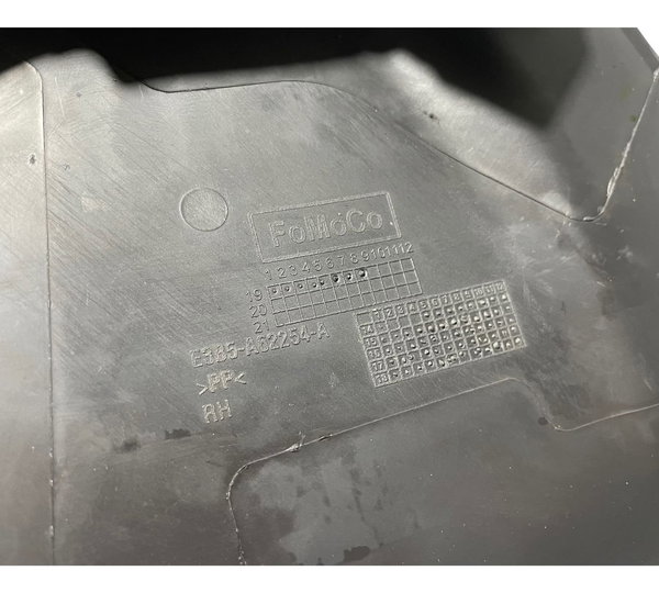 Moldura Acabamento Banco Dianteiro Direito Ford Ka 2019