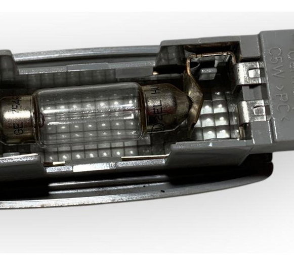 Luz Teto Cortesia Quebra Sol Volkswagen Gol Voyage G5 2011
