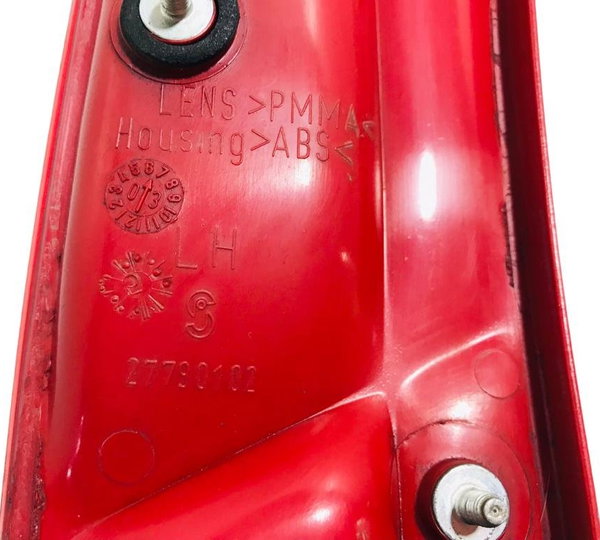 Lanterna Tampa Traseira Lado Esquerdo Fiat Siena 46846707