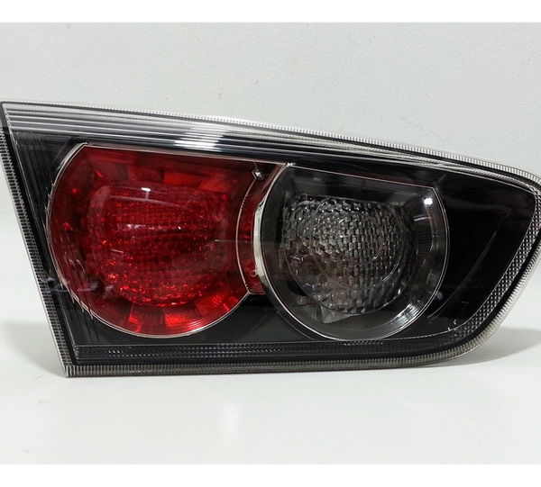 Lanterna Tampa Traseira Esquerda Mmc Lancer 2014