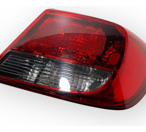Lanterna Traseira Direita Fumê Volkswagen Gol G5 2011