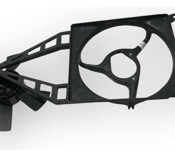 Defletor Ventoinha Radiador Chevrolet Corsa 1995/2001 S/ar