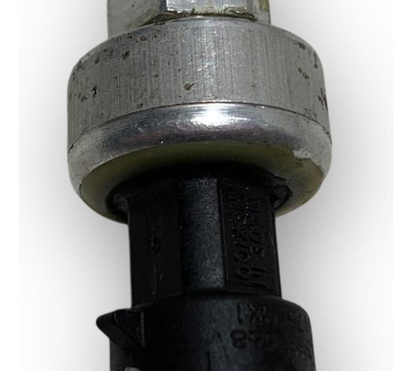 Sensor Pressostato Ar Condicionado Chevrolet Onix 1.4 2017